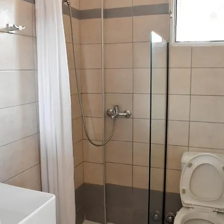 Vassilis Studio's Villa *